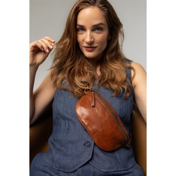  RE:DESIG-NED GISELA WALNUT/BRASS - 6239